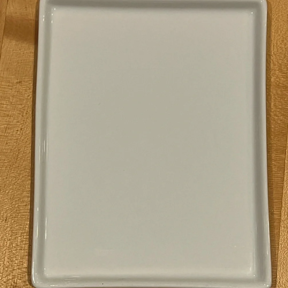Set of 4 CB2 OLIVER Appetizer Plates, Plain White - Picture 2 of 6